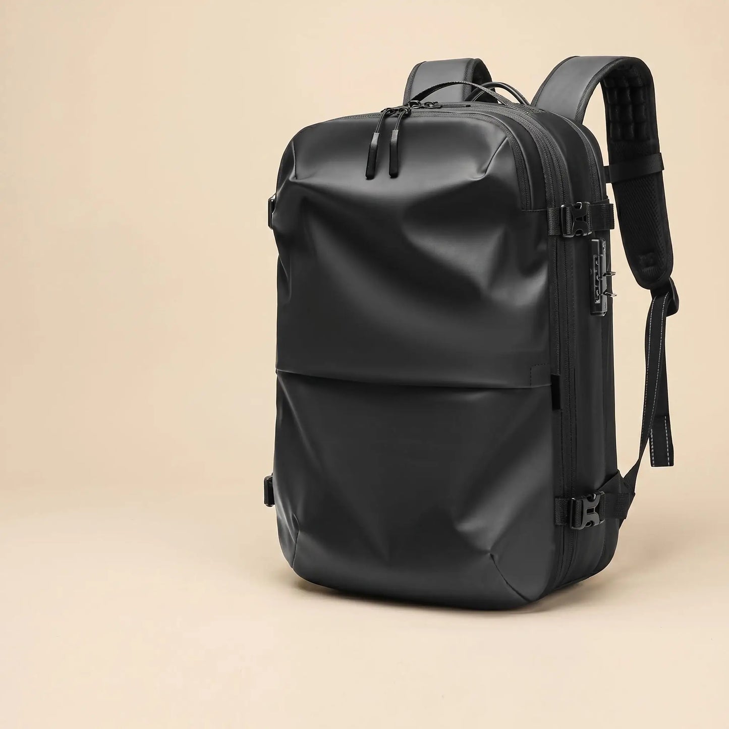 sac à dos femme voyage noir avec cadenas securite