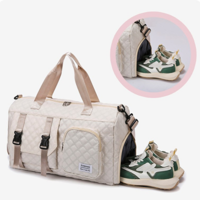 sac de voyage beige avec compartiment chaussures