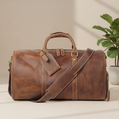 sac de voyage homme marron clair avec sangle epaule