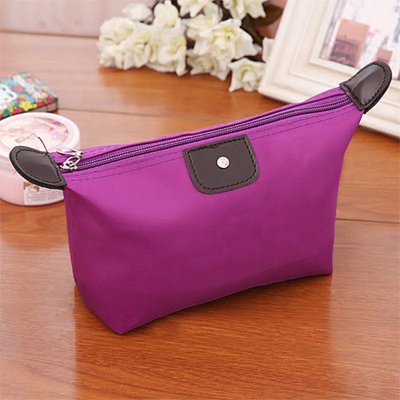 Trousse de toilette compacte et légère