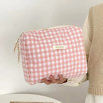 trousse de toilette de voyage legere et spacieuse