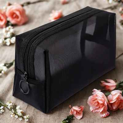 trousse de toilette en filet noir ultra resistante
