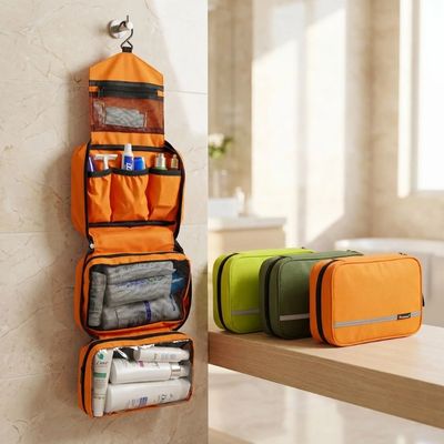 trousse de toilette homme format suspendu.
