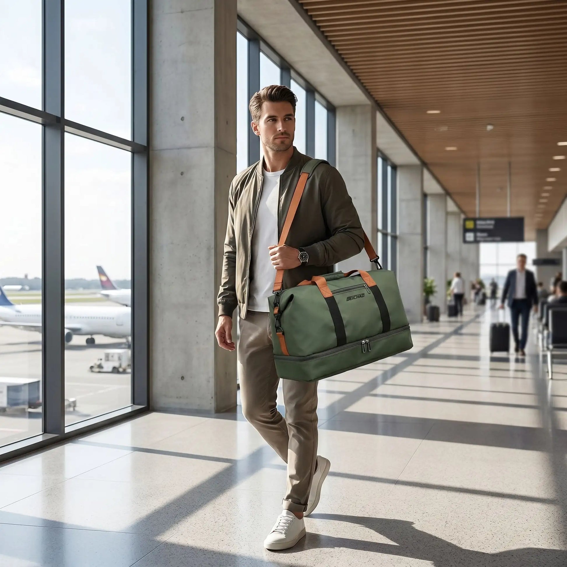un homme a la gare avec  sacs de voyage compagnon fiable